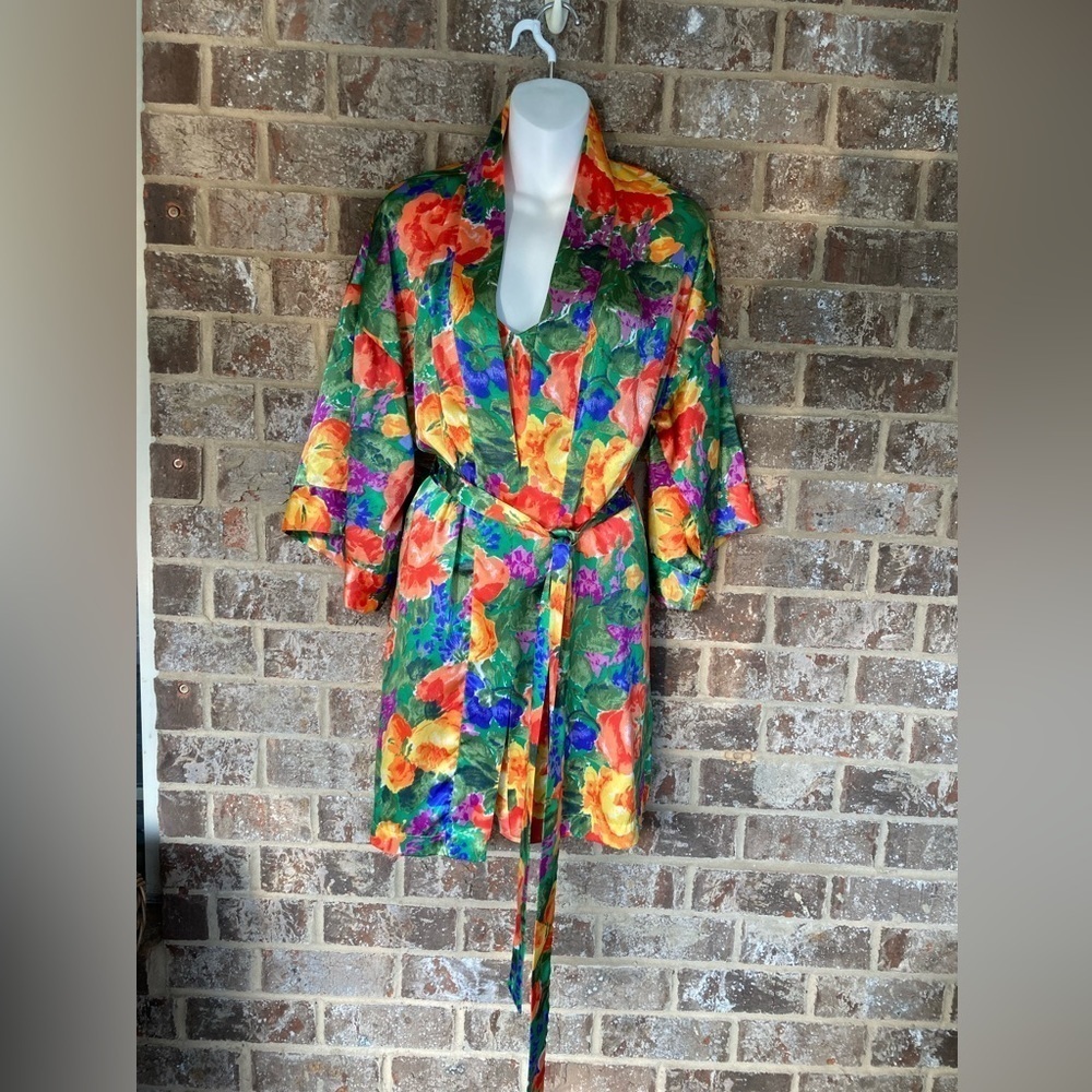 Victoria's Secret Floral Multicolor Robe and slip